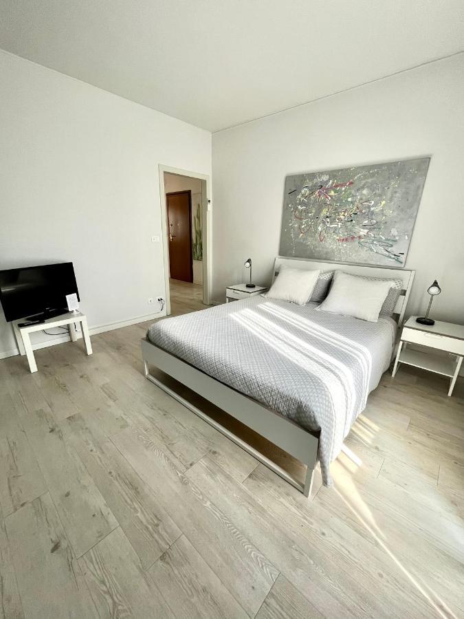 Your Familyapartment In Sirmione Exterior foto
