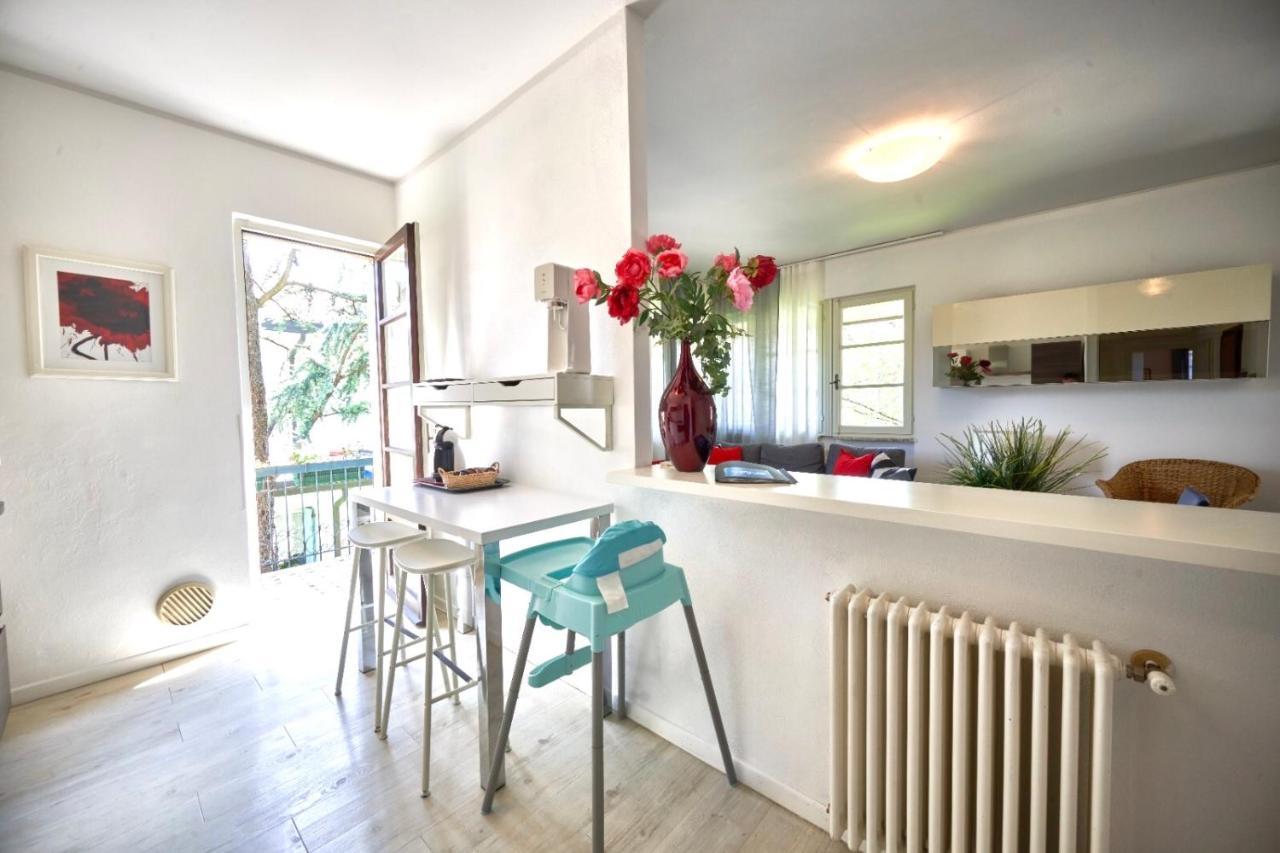Your Familyapartment In Sirmione Exterior foto