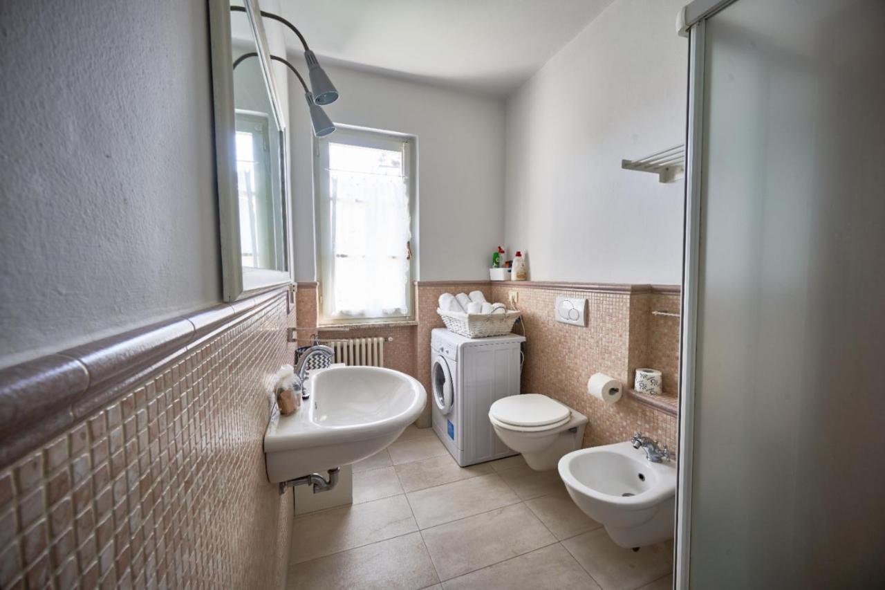 Your Familyapartment In Sirmione Exterior foto